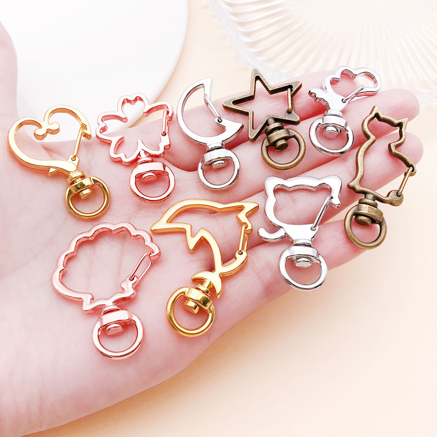 5pcs/lot Heart Star Moon Cat D - Pet Supplies Warehouse recensione e prezzo