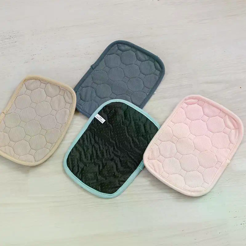 Waterproof Pad Pet Hamster Ant - Hedgehog Bedding Liner recensione e prezzo